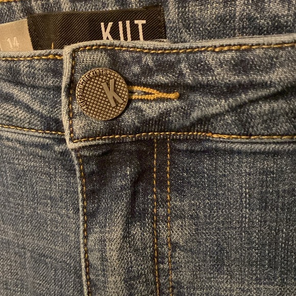 KUT from the Kloth Amy Crop Straight Leg Jeans - Picture 4 of 8